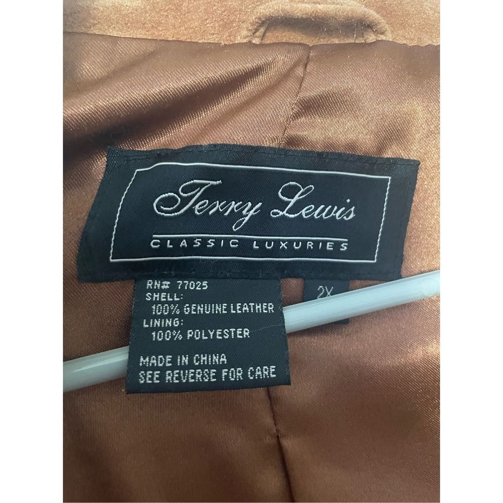 Women's Suede Jacket in Tan - Picture 2 of 4